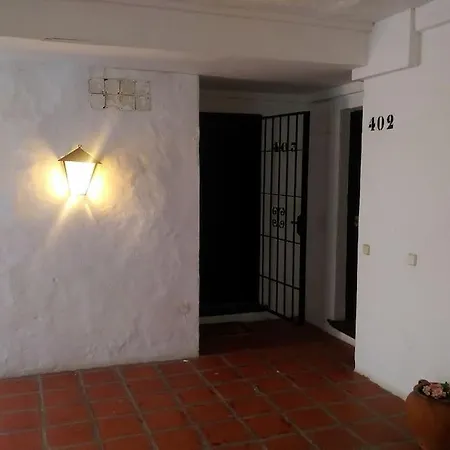 Cozy In Puerto Banus, Apartment Marbella